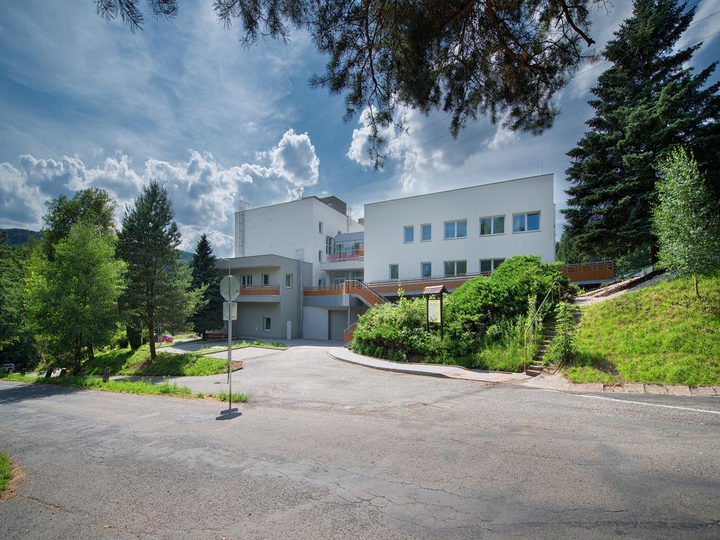 Ea Hotel Kraskov Starý Dvŭr エクステリア 写真