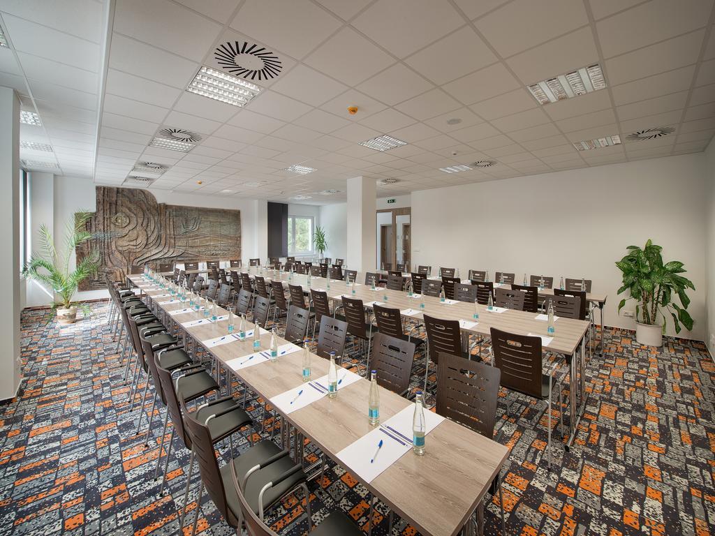 Ea Hotel Kraskov Starý Dvŭr エクステリア 写真