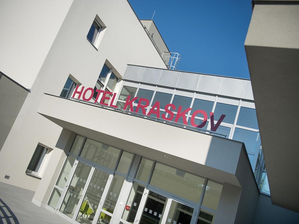 Ea Hotel Kraskov Starý Dvŭr エクステリア 写真
